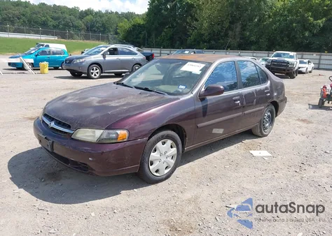 1999 Nissan Altima Gle/Gxe/Se/Se-L/Xe z USA, uszkodzony, nr VIN 1N4DL01D3XC124594